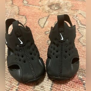 6C Nike Kids Black Sandals